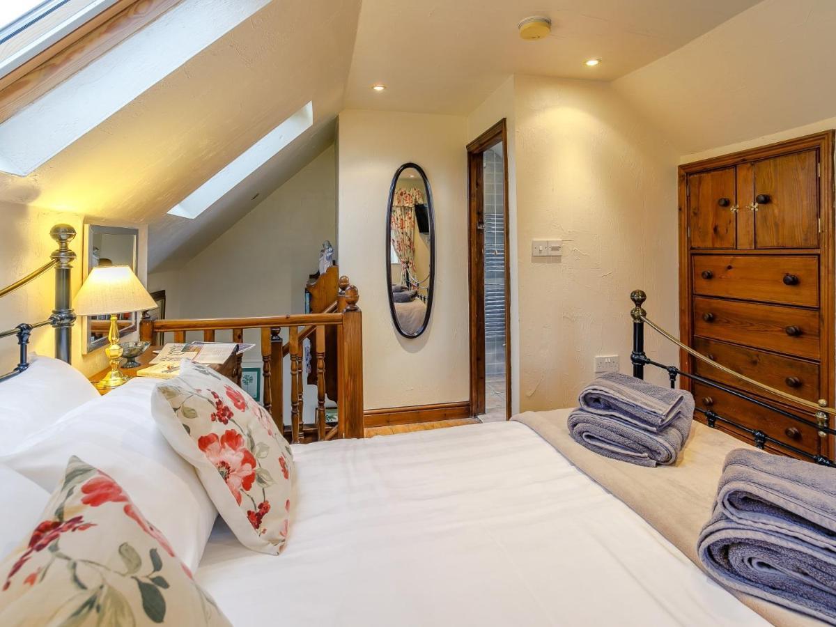 1 Bed In Fenny Bentley 80376 Villa Exterior photo